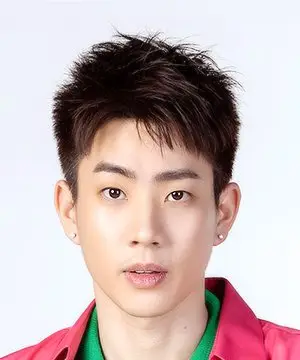 Fora do Jumpol Adulkittiporn