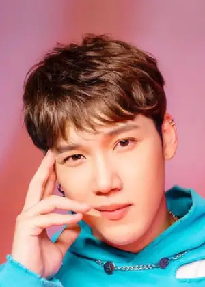 Kangsom Tanatat Chaiyaat v tajski drami Star and Sky: Star in My Mind (2022)