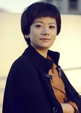 Tong Hua in „A Detective Housewife Chinese Drama“ (2016)