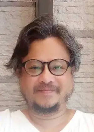 Petch Varayu Rukskul a Girl From Nowhere thai drámában (2018)