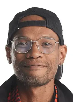 מייק פונטריס צ'וטקיסאדרספון בדרמה התאילנדית של טוקסידו (2022)