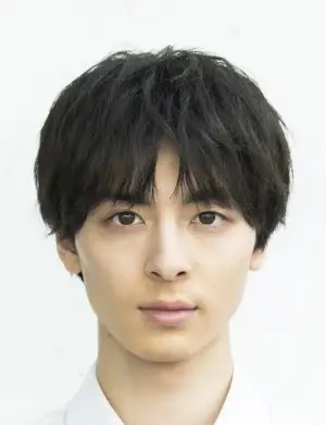 Такасуги Махиро