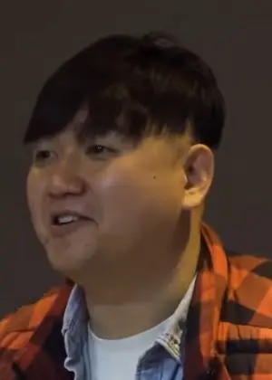 Jung Ji Hyun auf der Suche: WWW Koreanisches Drama (2019)