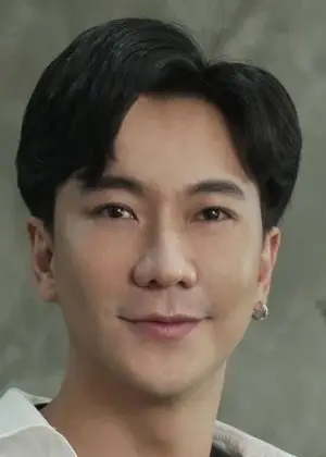 Понд Крисда Виттхаиакхјорндет у филму Деад Фриенд Форевер - ДФФ тајландска драма (2023)