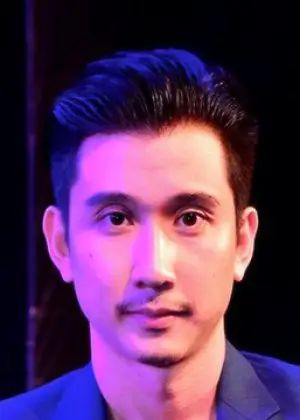 Termín Rungradit Rungamonwanit v thajském dramatu Chains of Heart (2023)