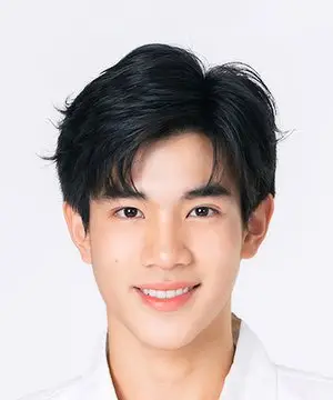 רביעית Nattawat Jirochtikul