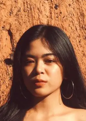 Праев Нуанцхат Ладплее у Ми Сцхоол Пресидент Тхаи Драма (2022)