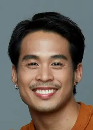 Ninew Pinya Chookamsri in Only Friends Thais drama (2023)