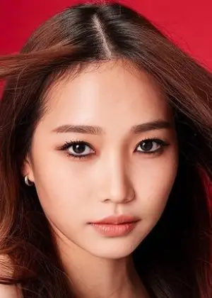 Cherry Rapeepan Jantaranipa in The Middleman