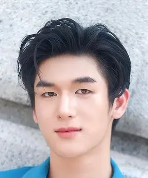 モス パヌワット ソプラディット