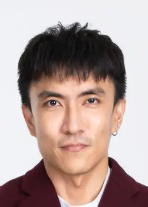 Aof Noppharnach Chaiyahwimhon v thajském dramatu Hidden Age (2023)