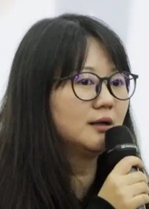 Zhao Qian Qian elokuvassa Put Your Head on My Shoulder Chinese Draama (2019)