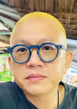 O Chanrit Saengworamet en el drama tailandés Y-Destiny (2021)