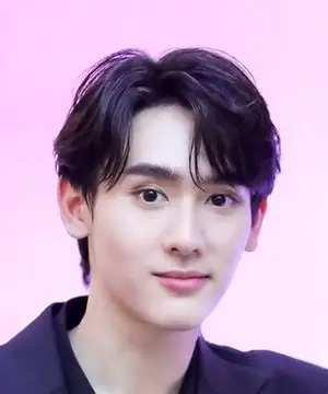 ספר Kasidet Plookphol