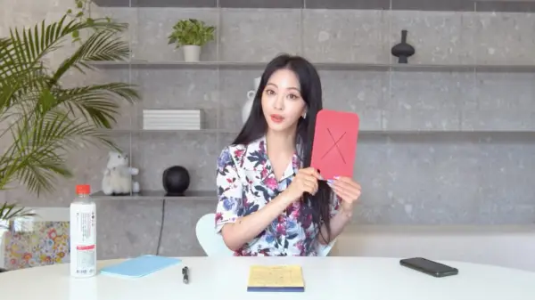 Han Ye Seul은 개인적으로 Teddy와 Blackpink의 Jennie, Burning Sun, 그녀의 남자 친구 등에 대한 소문을 직접 언급합니다