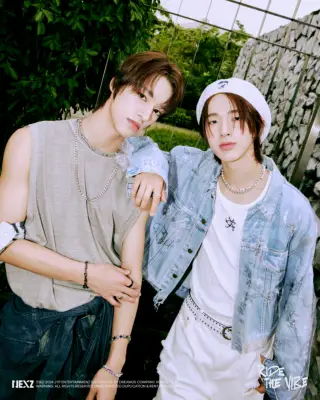 Titta: JYP: s nya japanska pojkegrupp Nexz är redo att rida på vibe i lekfull debut MV